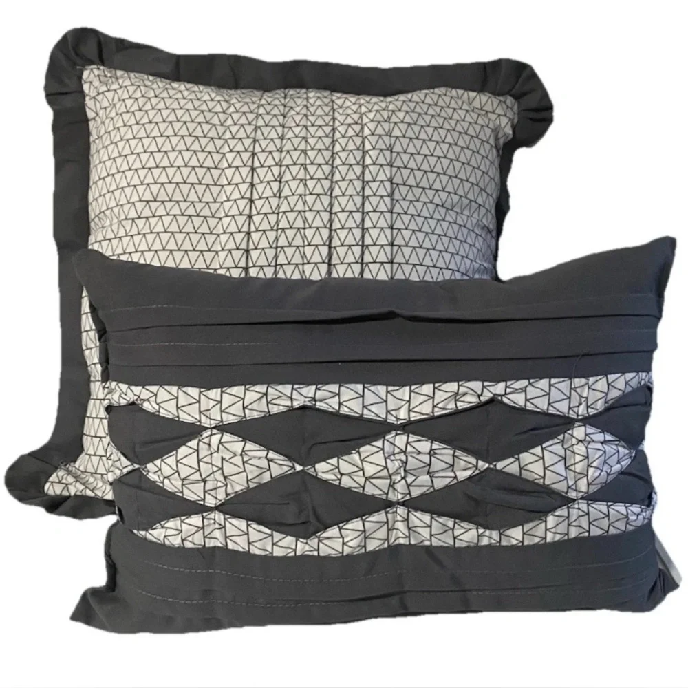 Decorative Indoor Throw Pillow Sham Gray White 2 Pieces Bedroom Living Room